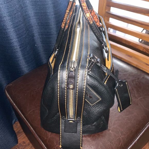 Exotic Rogue Satchel - Coach Limited Edition - Picture 3 of 4